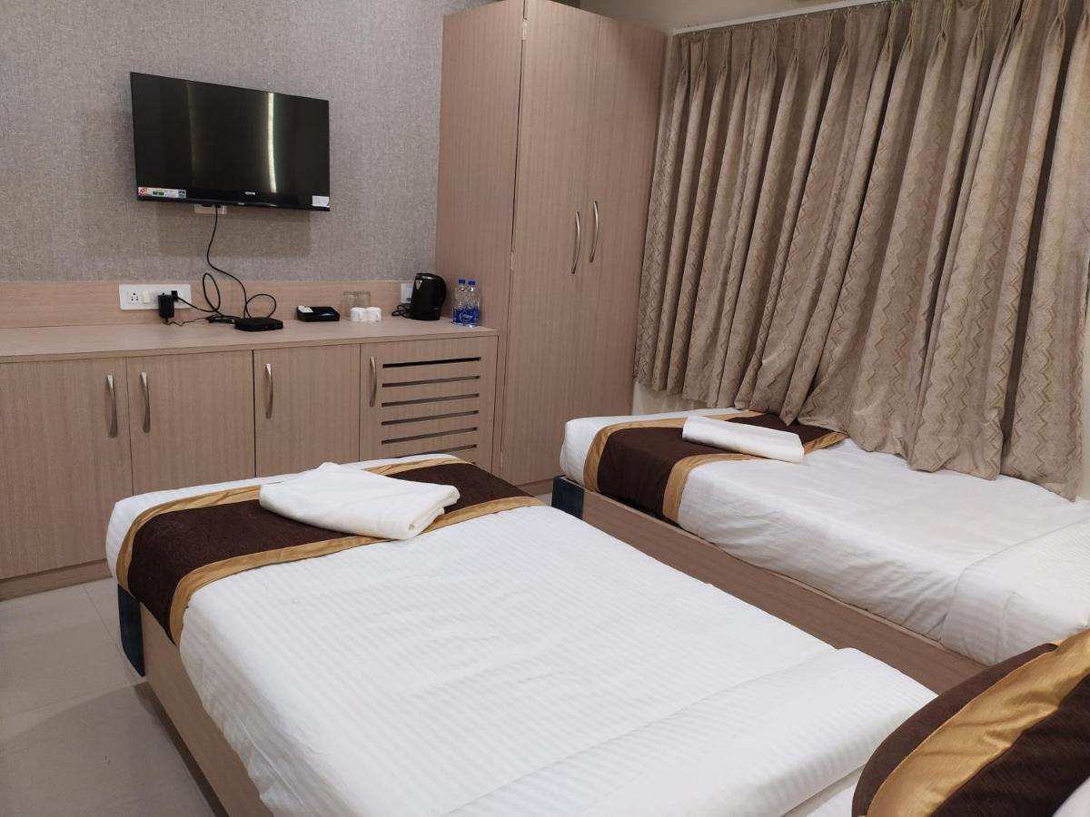 The Panash - Hotel & Banquet コルカタ エクステリア 写真